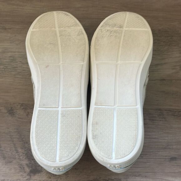 Stuart Weitzman Womens Pearl Crystal Slip-On Leather Platform Sneakers Sz 6.5 - Picture 11 of 11